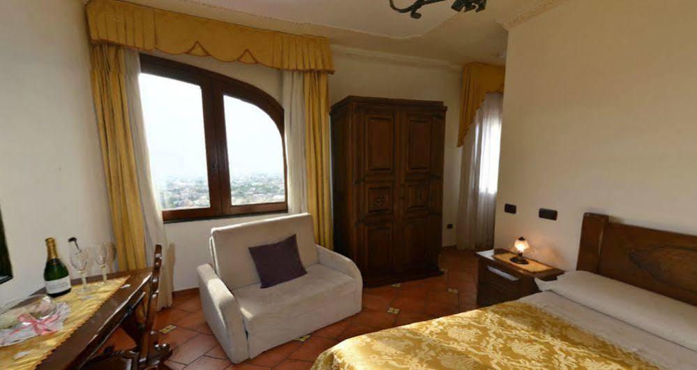 Villa Palmentiello SantʼAntonio Abate Exteriör bild